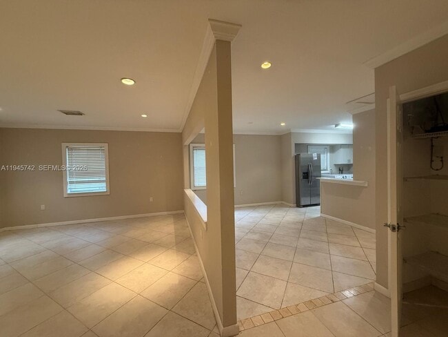 Building Photo - 2140 NE 183rd St