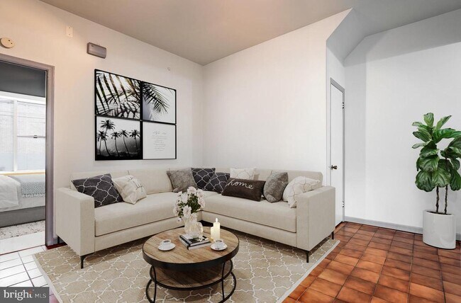 Building Photo - 1327 Snyder Ave