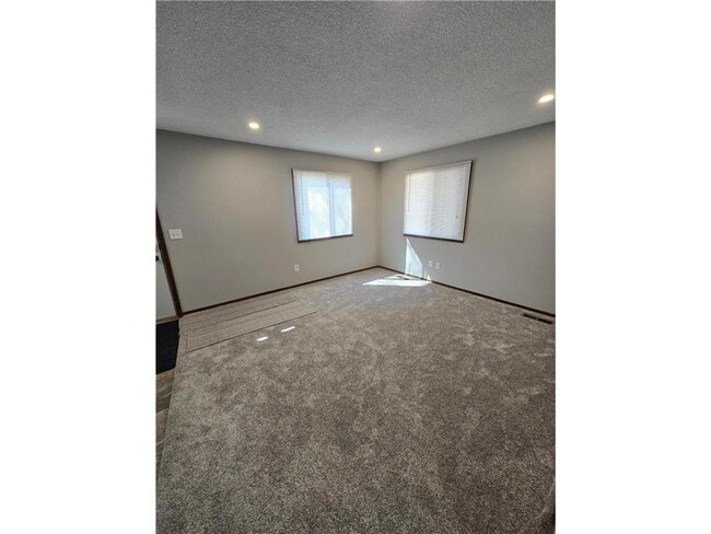 Building Photo - 6662 84th Ct N