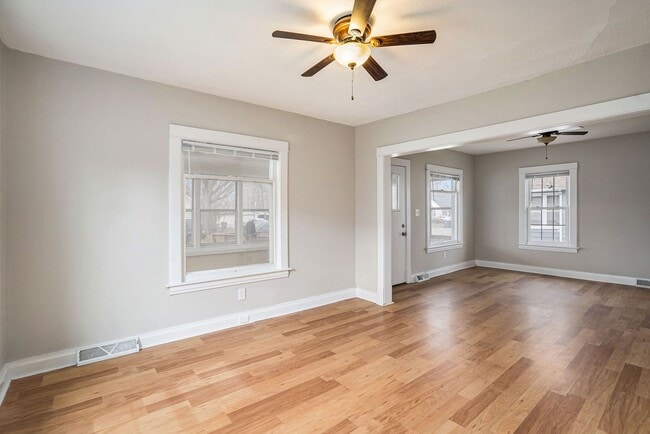 Building Photo - Fantastic, large remodeled 3-bed/1-bath ranch, unfinished basement & partially enclosed yard