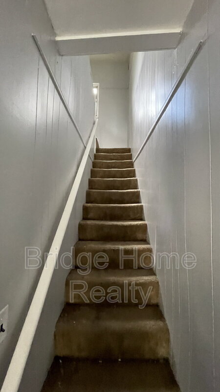 Building Photo - 6960 Monticello St