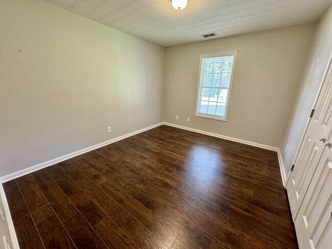 Building Photo - 2051 Snapping Shoals Rd
