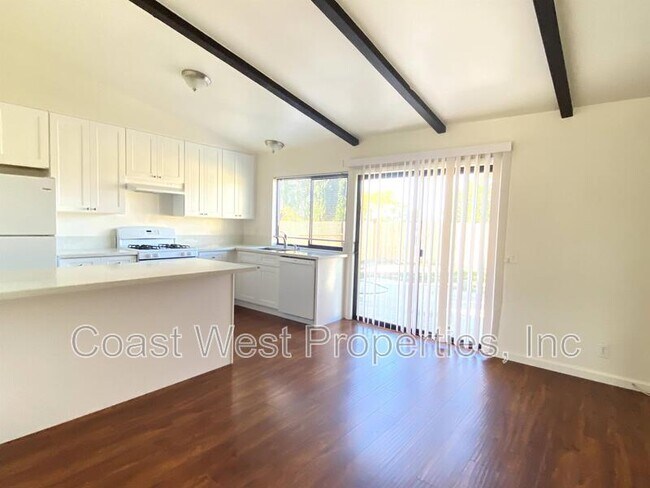 Building Photo - 6570 Oakridge Rd