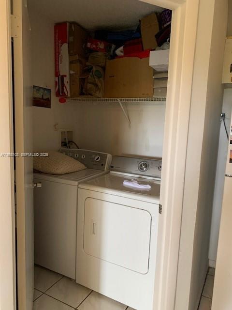 Building Photo - 513 Racquet Club Rd