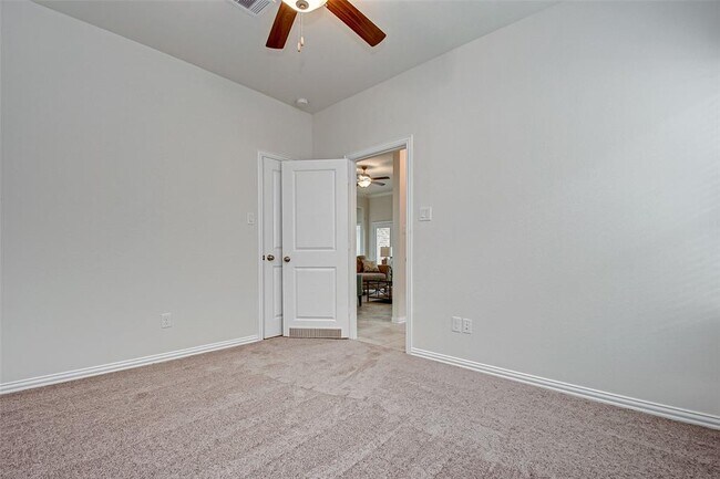 Building Photo - 1006 Warm Summer Dr