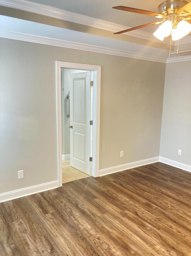 Building Photo - 3218 Marble Ct SW