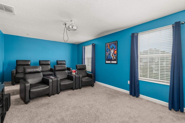 Building Photo - 1521 Flange Dr