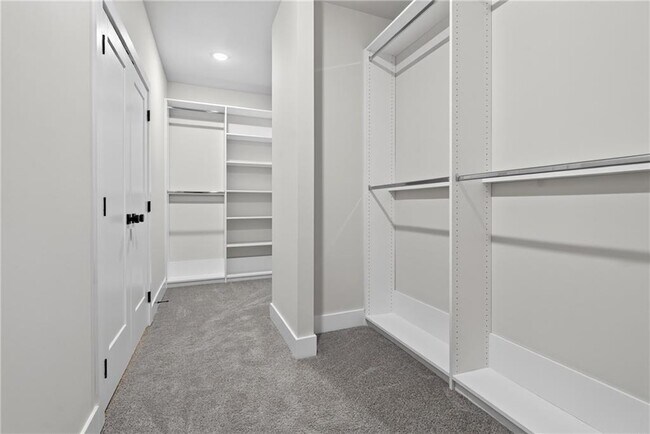 Building Photo - 203 Grady Burrell Dr