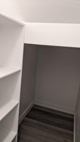 Building Photo - 561 N 245 E