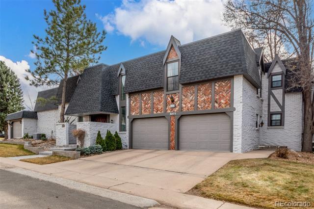Building Photo - 3577 S Hillcrest Dr