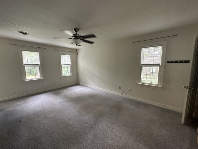 Building Photo - 10631 Red Lion Pl