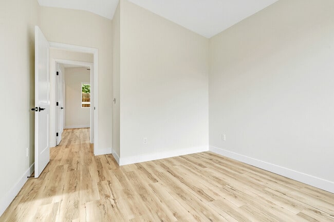 Building Photo - 3542 Cherokee Ave