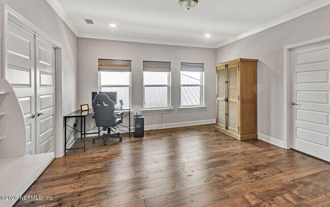 Building Photo - 104 Marquesa Cir