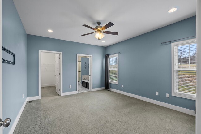 Building Photo - 145 Summerfield Way