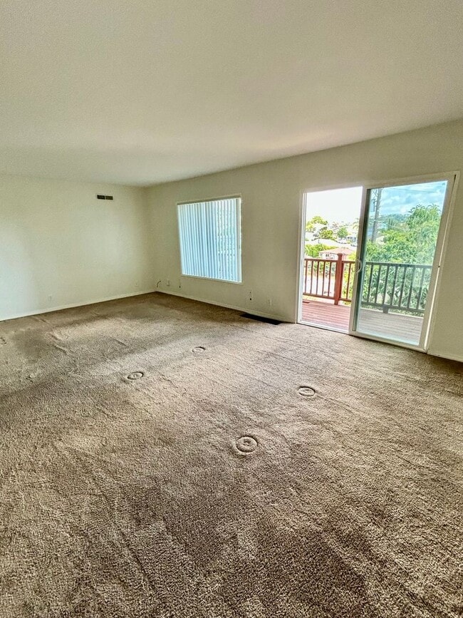 Building Photo - 4 Bedroom 3 bath Home In Rolando Village