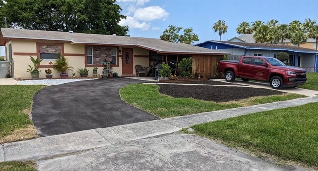 Building Photo - 2321 NW 6th St