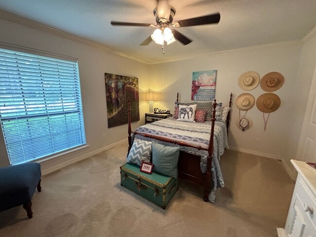 Building Photo - ELLERBE ROAD ESTATES BEAUTY