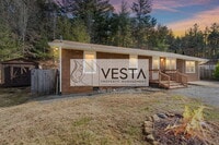 Building Photo - 326 New Salem Rd