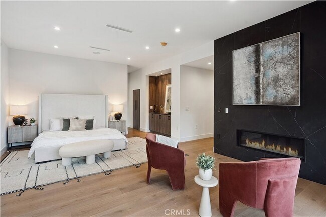 Building Photo - 4001 Coldstream Terrace