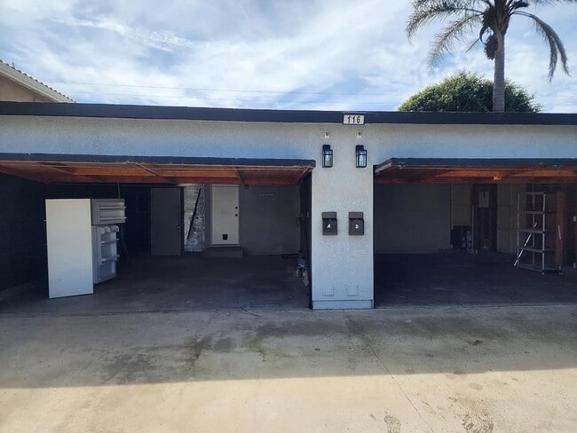Building Photo - 116 E Lewis St