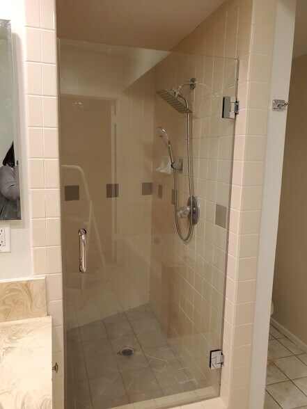 Building Photo - 4200 Laurel Canyon Blvd