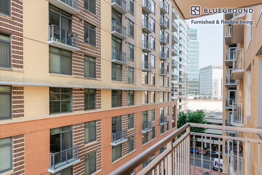 Building Photo - 4924 St Elmo Ave