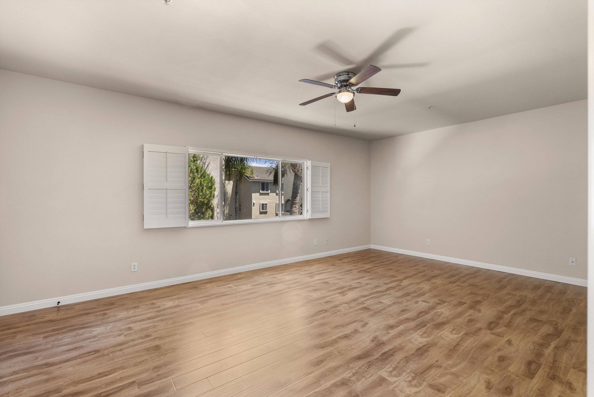 Building Photo - 15804 Crest Ln