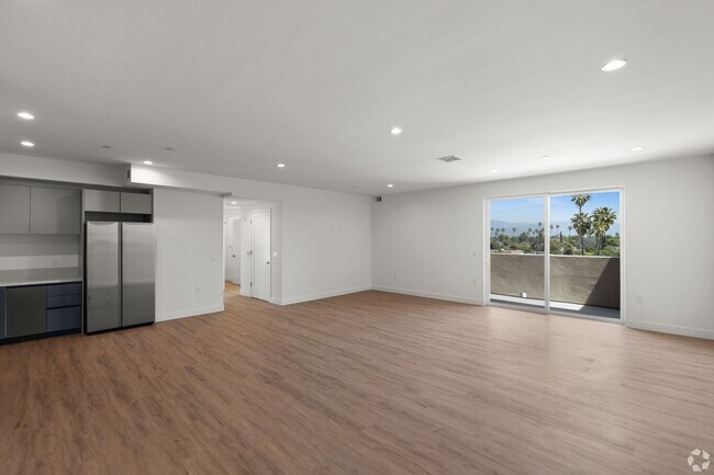Building Photo - Beautiful Two Bedroom! 401