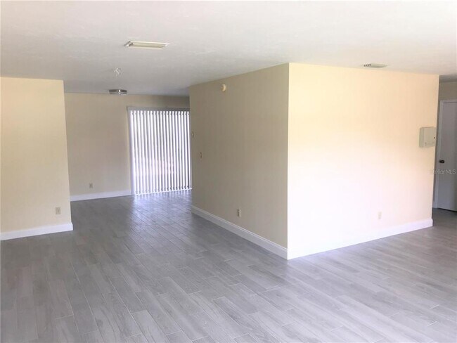 Building Photo - 8305 12th Ave Dr NW