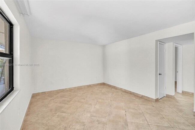 Building Photo - 3265 Virginia St