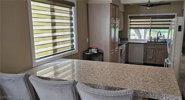 Building Photo - 3019 Bel Air Dr