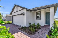 Building Photo - 225 Links Ter Blvd