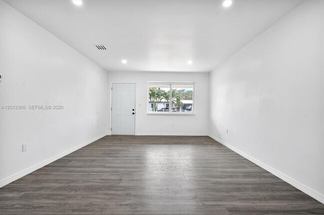 Building Photo - 1061 NW 108th Terrace