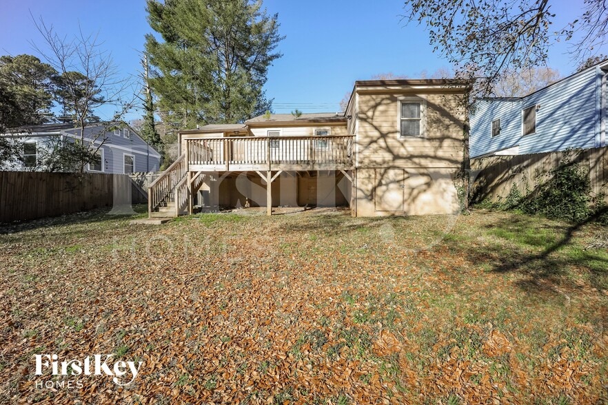 Building Photo - 942 Astor Ave SW