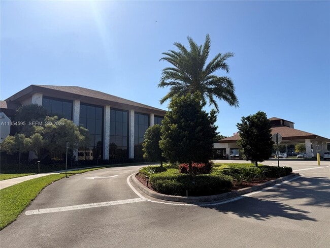 Building Photo - 100 SW 132nd Way