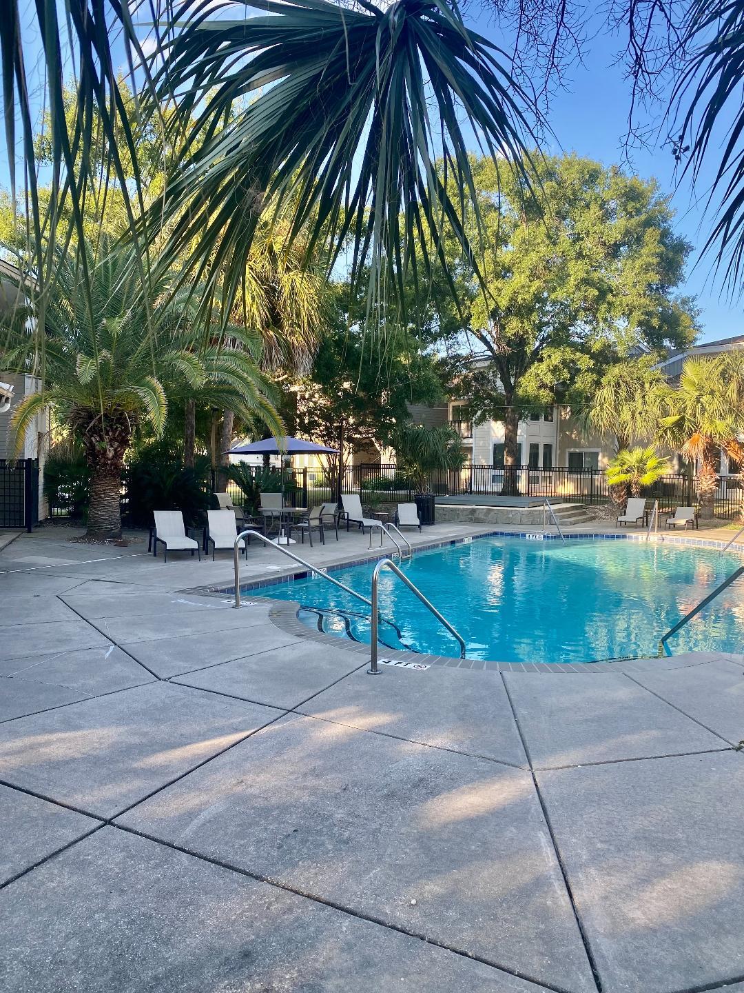 Community Pool/Grill Area - 272 Alexandra Dr