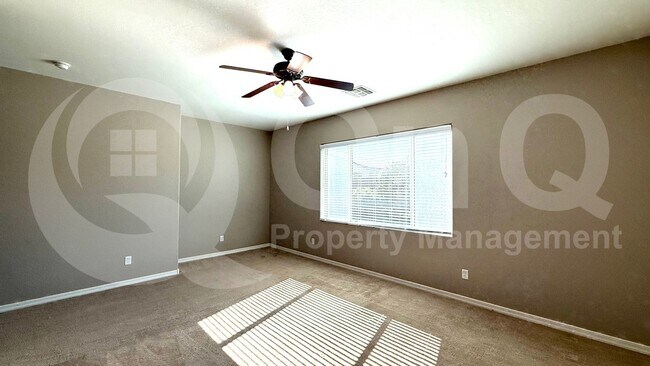 Building Photo - 987 W Deoni Trail
