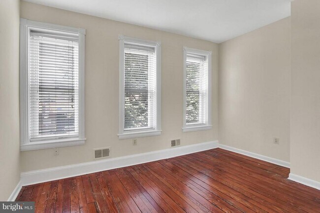 Building Photo - 1029 S Hanover St