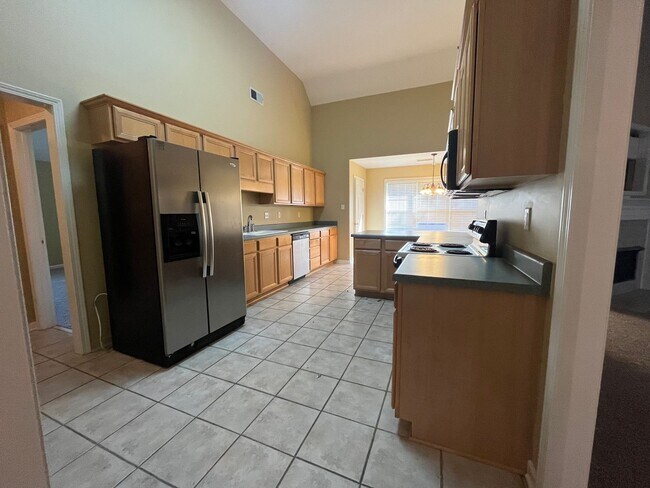 Building Photo - 9150 Hervay Cove
