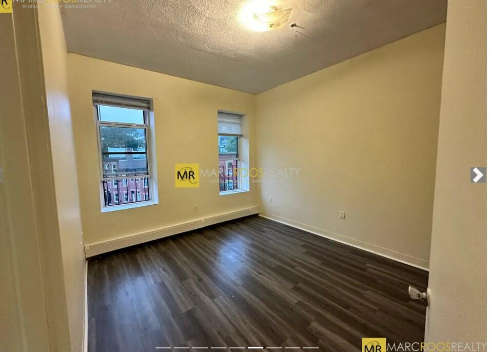 Building Photo - 96 Hammond St