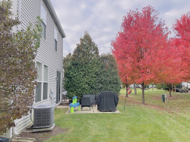 Building Photo - 3166 Bromley Ln