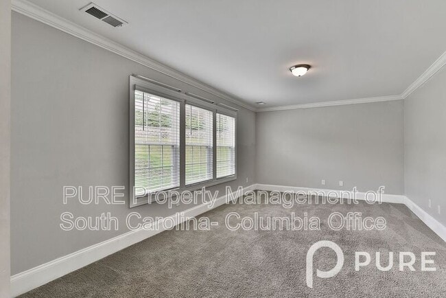 Building Photo - 1074 Acacia Ln