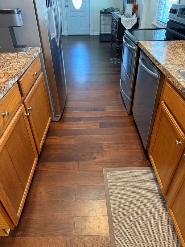 Building Photo - 707 Putnam Pike