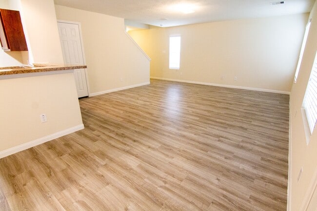 Building Photo - 15206 Lucky Star Dr