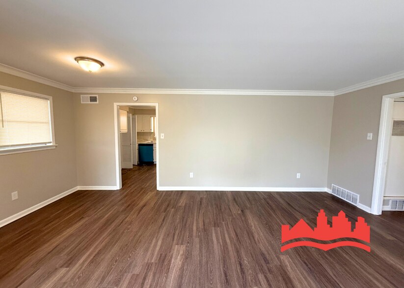 Building Photo - 142 Jeanne Dr