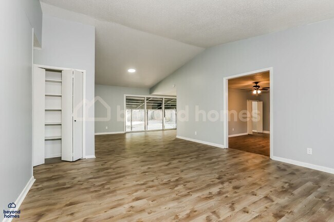 Building Photo - Amazing 3 Bed, 2 Bath Home in Sherwood - Ready for Move-In!