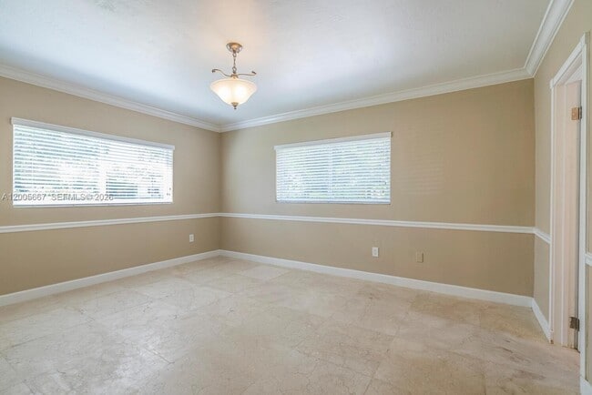 Building Photo - 2890 S Le Jeune Rd