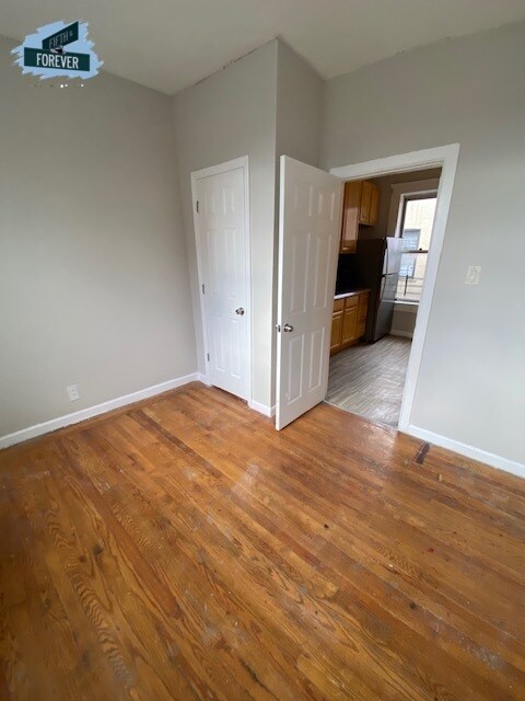 Building Photo - 335 E 34th St