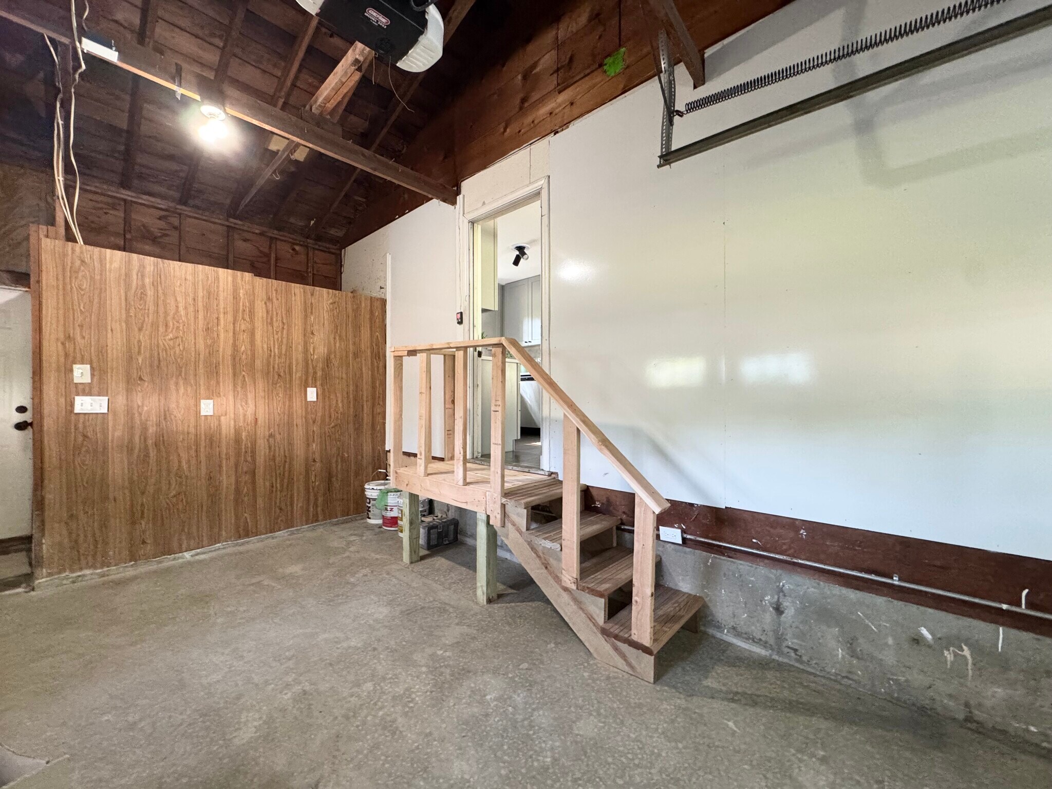 Building Photo - 7409 Beverly St