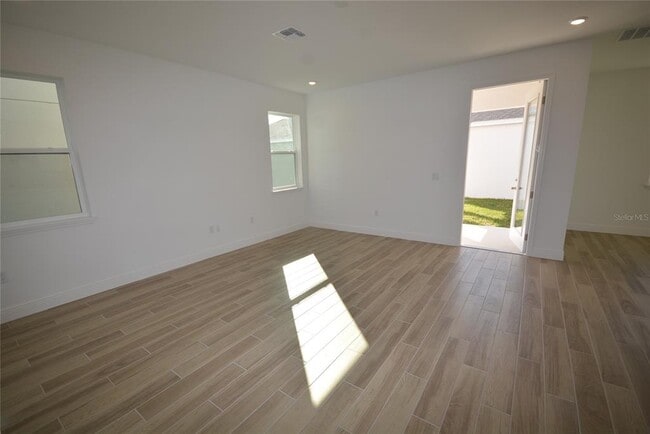 Building Photo - 5144 Firebush Dr